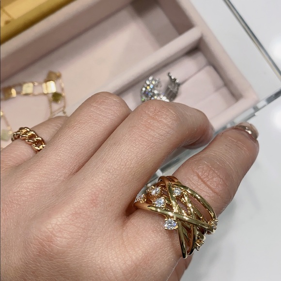 99.99%new 18k yellow gold diamond ring - Picture 5 of 5